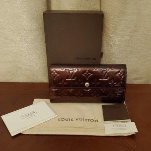 Louis Vuitton Vernis Sarah Amarante Wallet